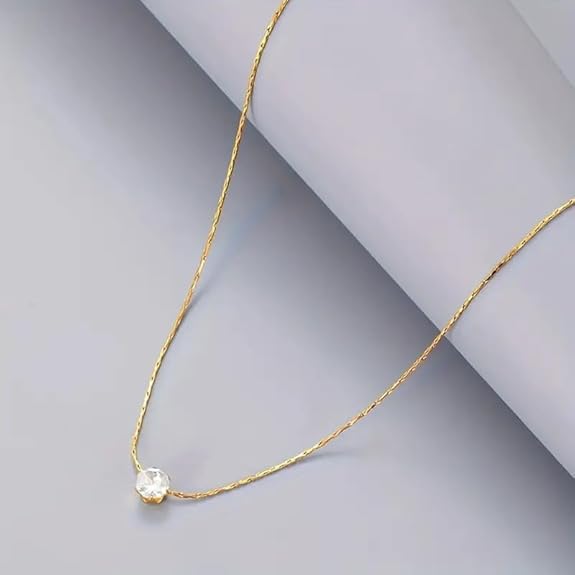 Lumora Classic Solitaire Pendant Necklace – Timeless Everyday Elegance