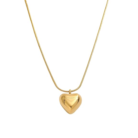 Lumora Golden Heart Pendant Necklace – Classic Romance