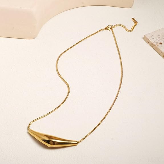 Lumora Sculpted Elegance Necklace – Gold Plated
