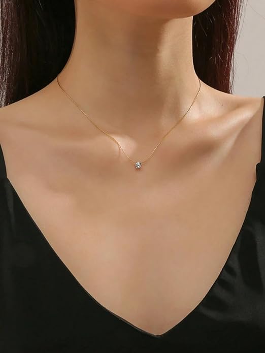 Lumora Classic Solitaire Pendant Necklace – Timeless Everyday Elegance