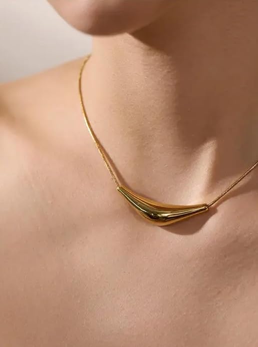 Lumora Sculpted Elegance Necklace – Gold Plated
