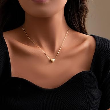 Lumora Dainty Heart Necklace – Minimal Elegance in Gold